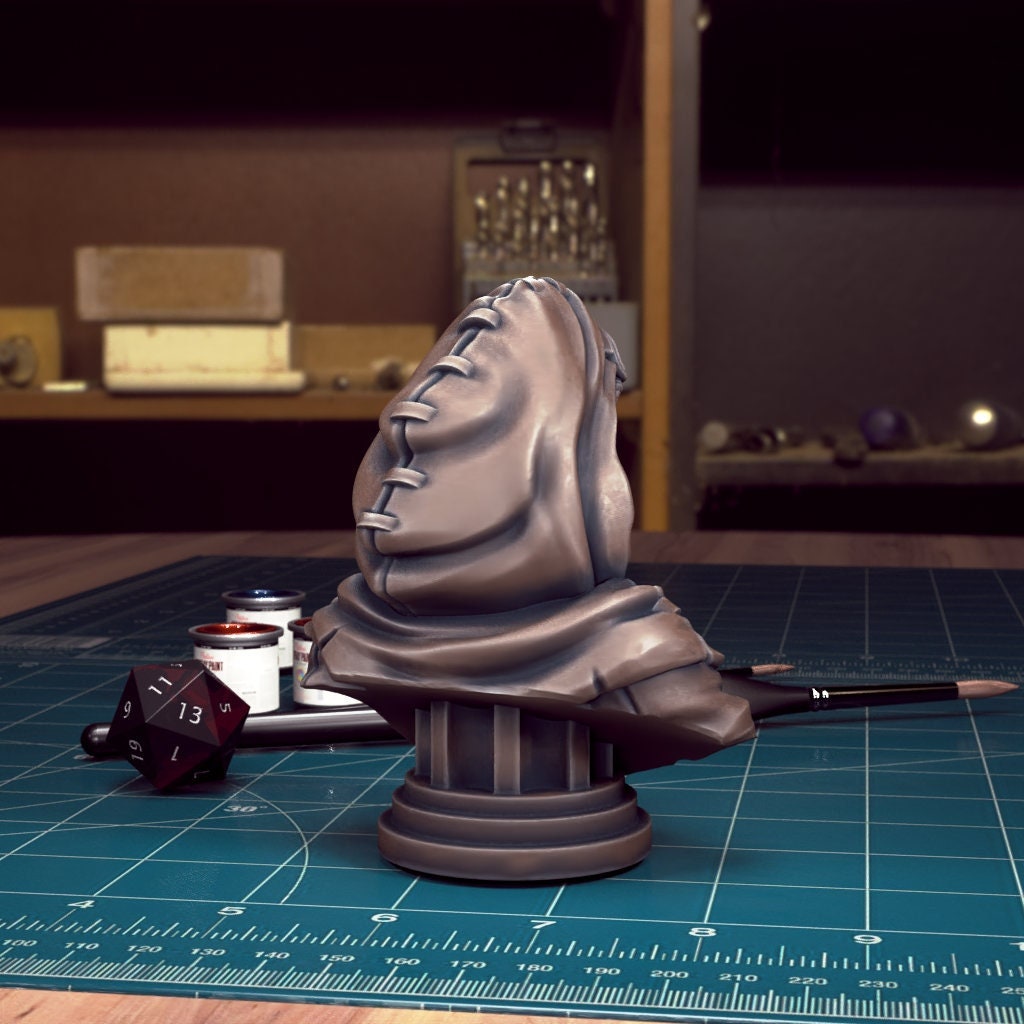 DnDCoS - Mad Mary Grieving Mother Curse of Strahd miniature